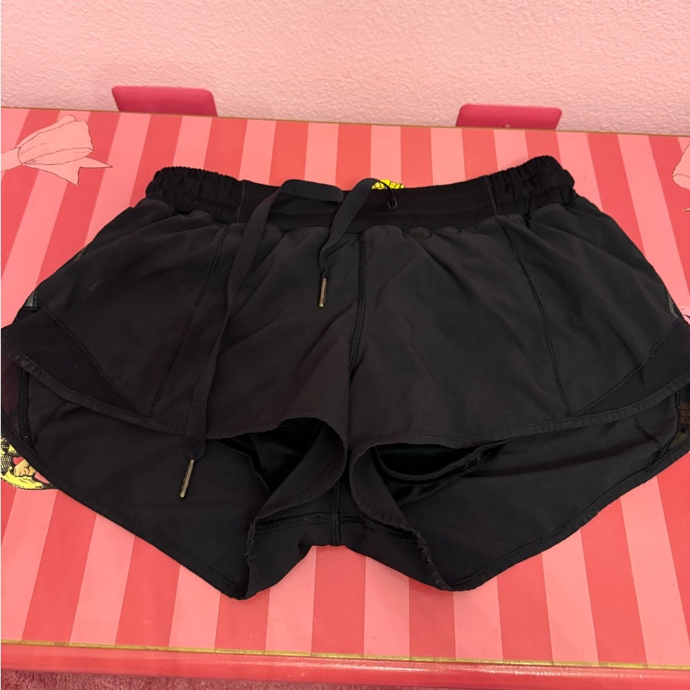 Lululemon Black Hotty Hot Shorts size 4